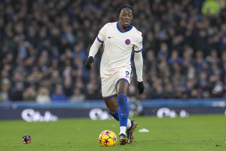 开云体育在线软件-英媒：西汉姆联有意租金斯基、迪萨西，但需先终止胡里奥的租借